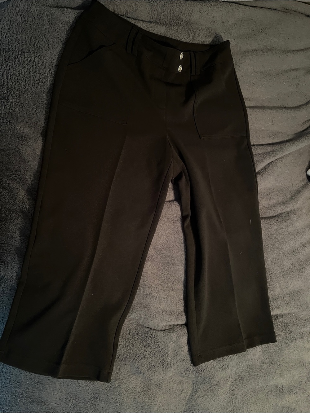 Cato Black wide Legged Stretch Capri Pants